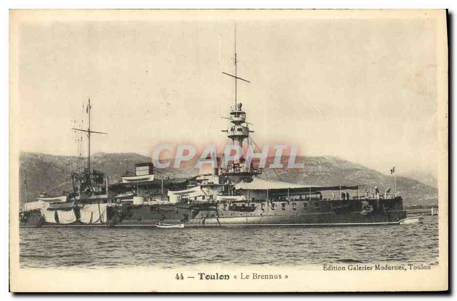 CPA Bateau de Guerre Toulon Le Brennus
