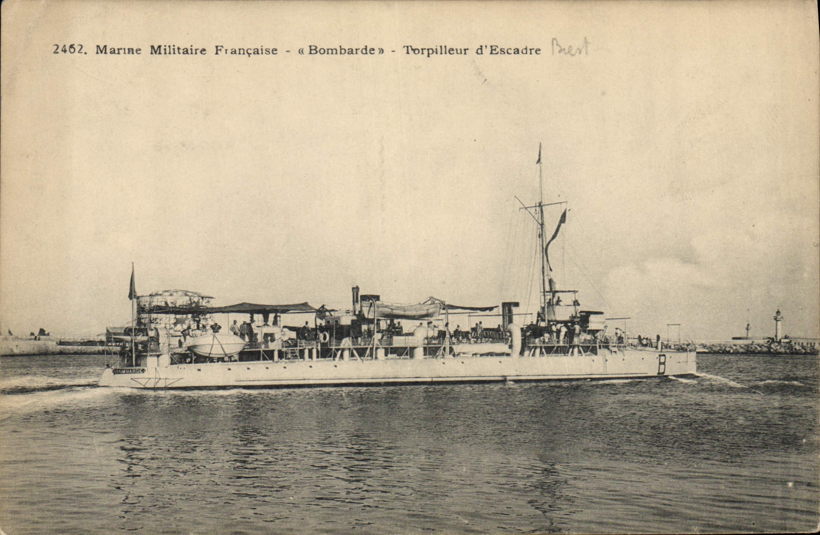CPA Bateau de Guerre Bombarde Torpilleur d'escadre