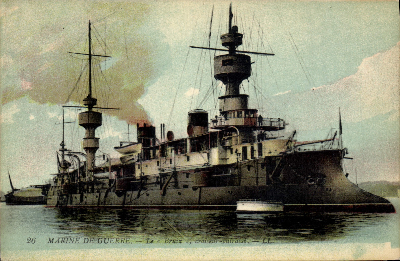 CPA Bateau de Guerre Le Bruix Croiseur Cuirasse