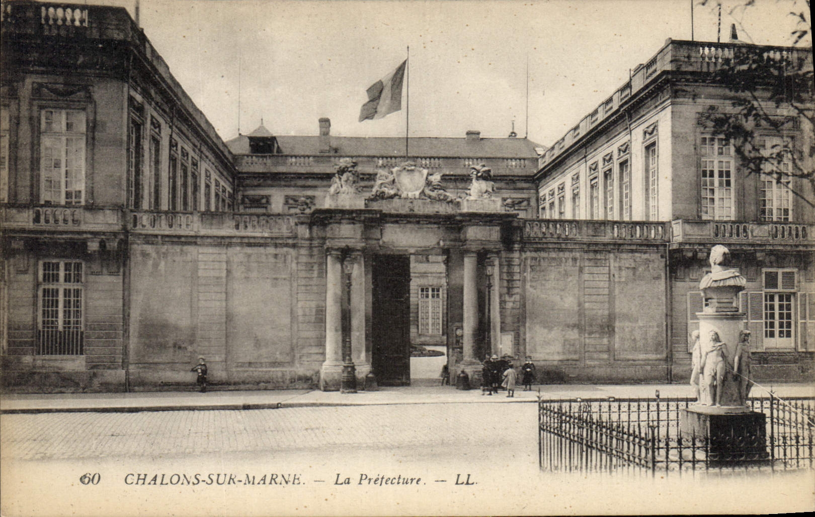 CPA Prefecture Chalons sur Marne 