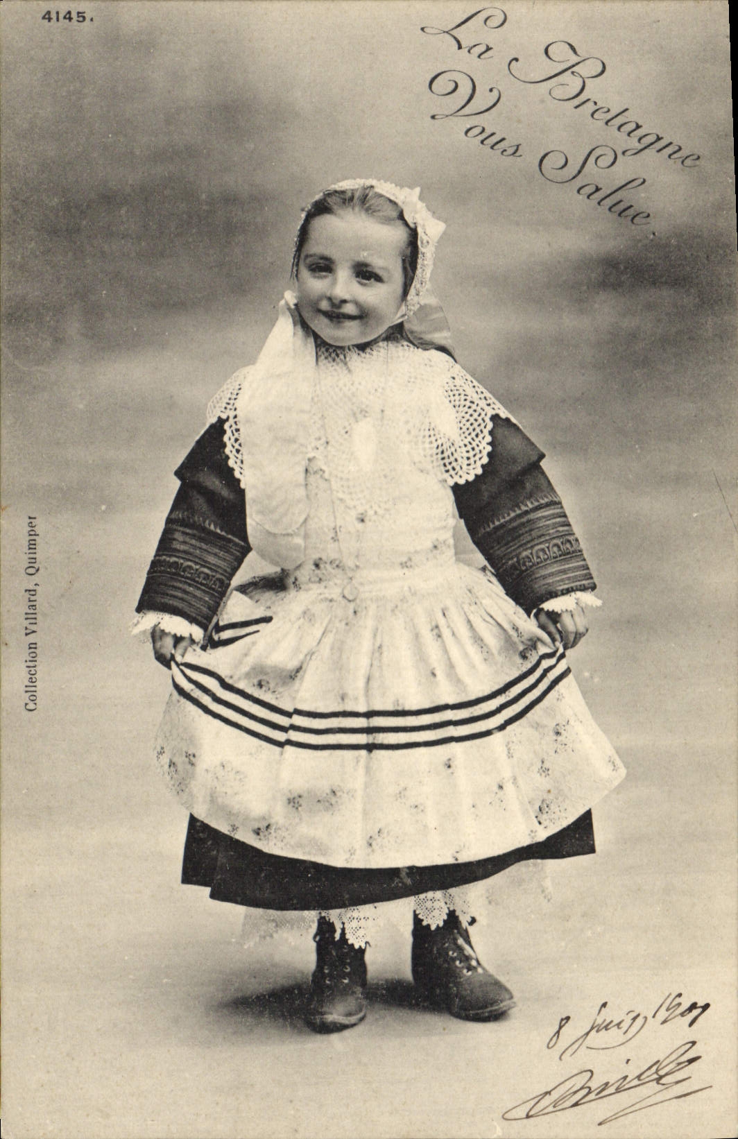 CPA Folklore Enfant