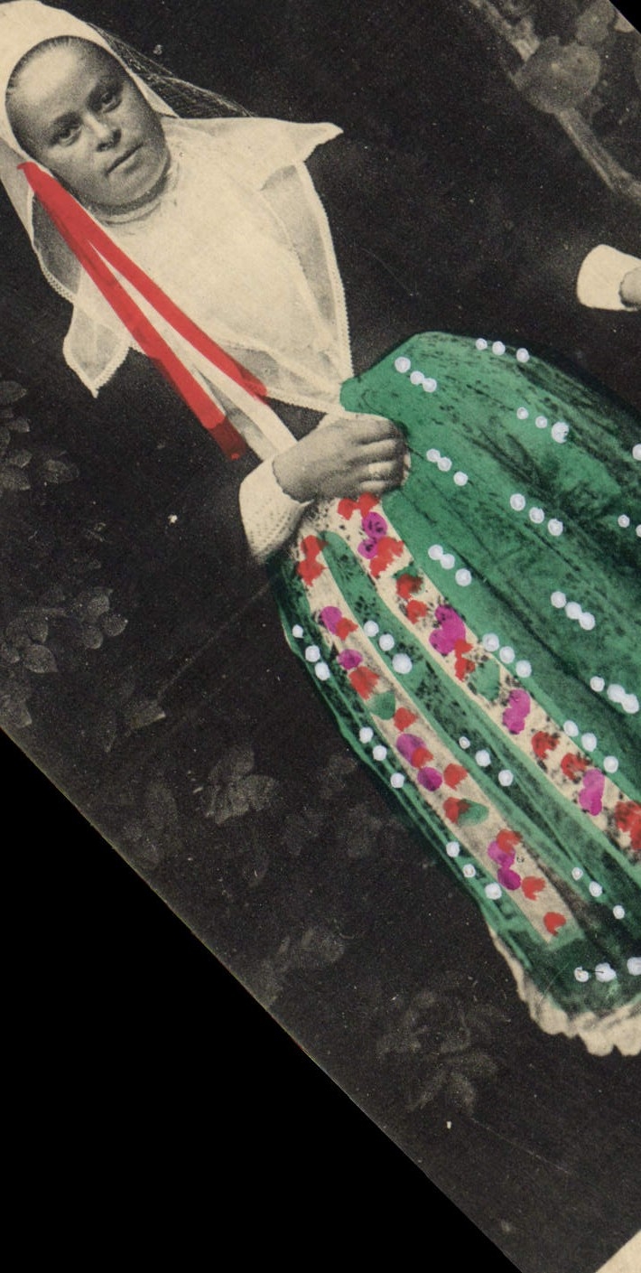 CPA Folklore Plougastel Daoulas Costume de mariage