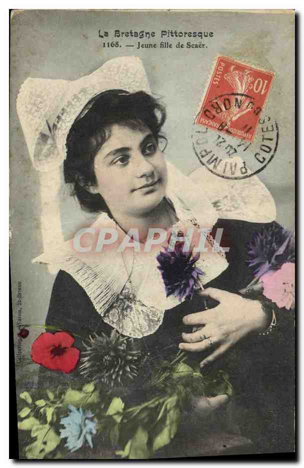 CPA Folklore Jeune fille de Scaer