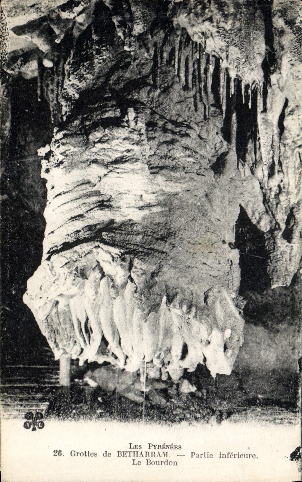 Grottes de BETHARRAM — Partie inférieure — Le Bourdon, Les Pyrénées
