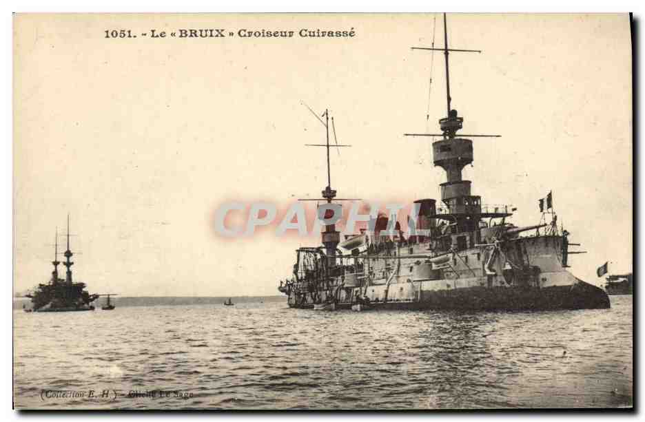 CPA Bateau de Guerre Le Bruix Croiseur Cuirasse 