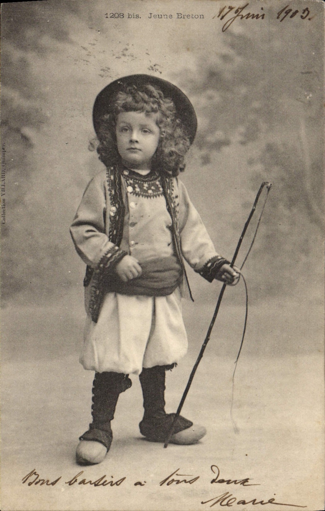 CPA Folklore Enfant Bretagne 