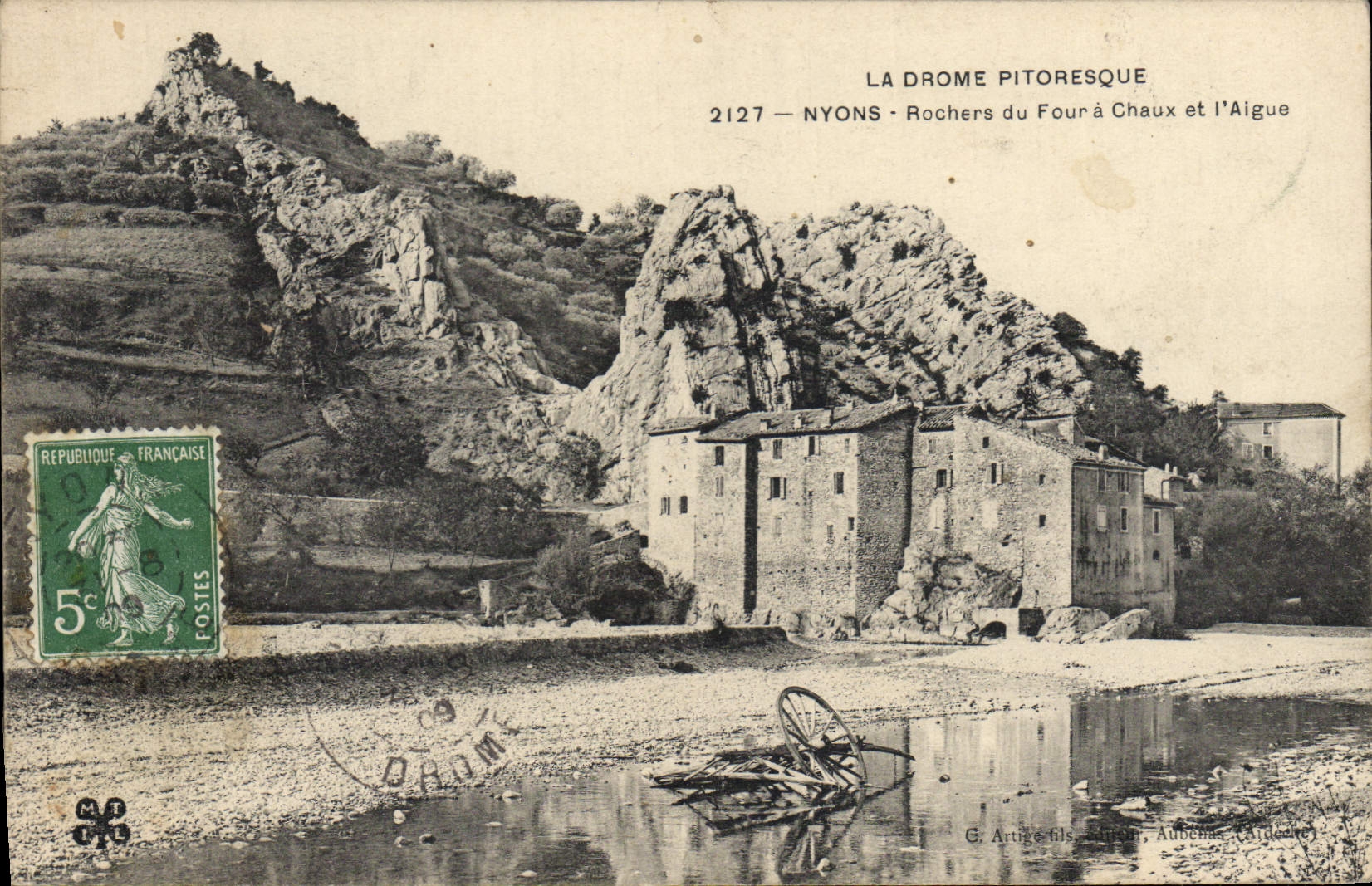 CPA Nyons Rochers du Four a chaux et l'aigue