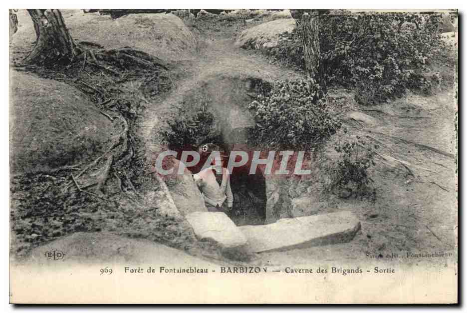 CPA Grotte Grottes Foret de Fontainebleau Barbizon Caverne des Brigands Sortie 