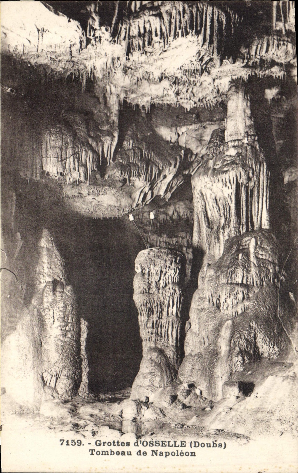 CPA Grotte Grottes d'Osselle Doubs Tombeau de Napoleon 
