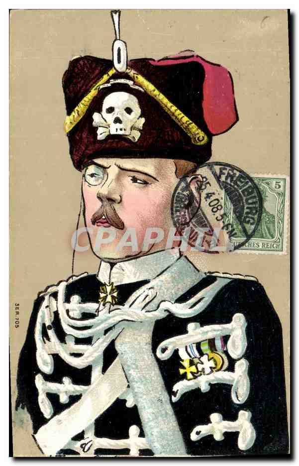 CPA Militaria Officier Tete de mort Medaillles 