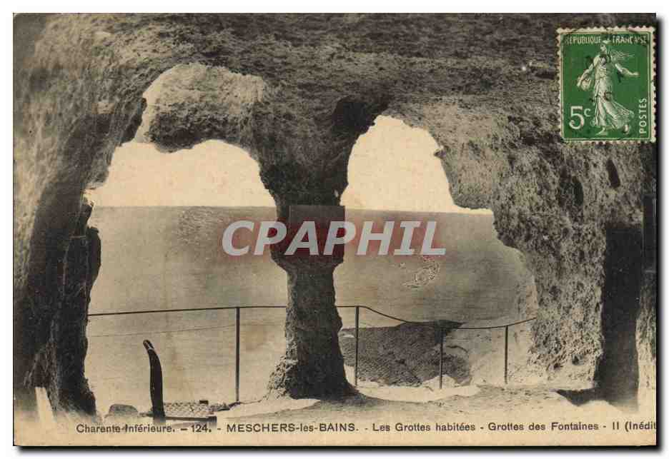 CPA Grotte Grottes habitees Meschers Grottes aux fontaines 