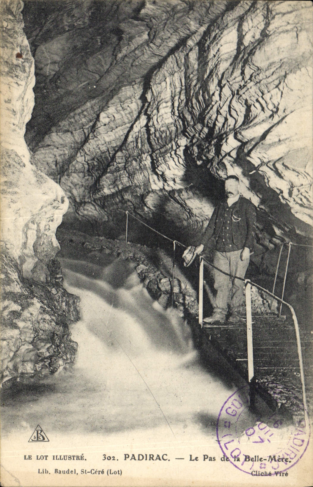 CPA Grotte Grottes Padirac Le Pas de la Belle Mere 