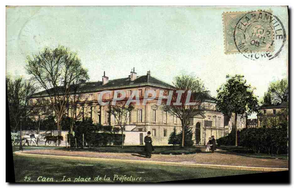 CPA Caen La Place de la Prefecture