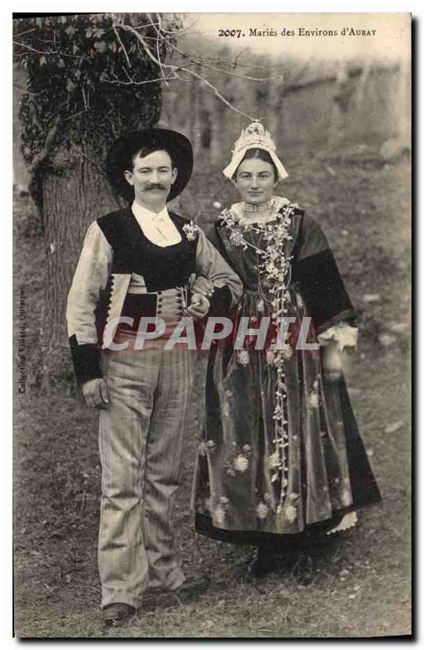 CPA Folklore Maries des environs d'Auray Mariage