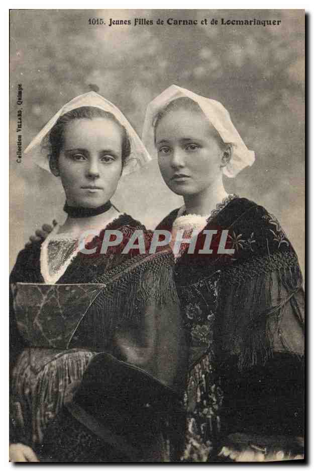 CPA Folklore Jeunes filles de Carnac et de Locmariaquer