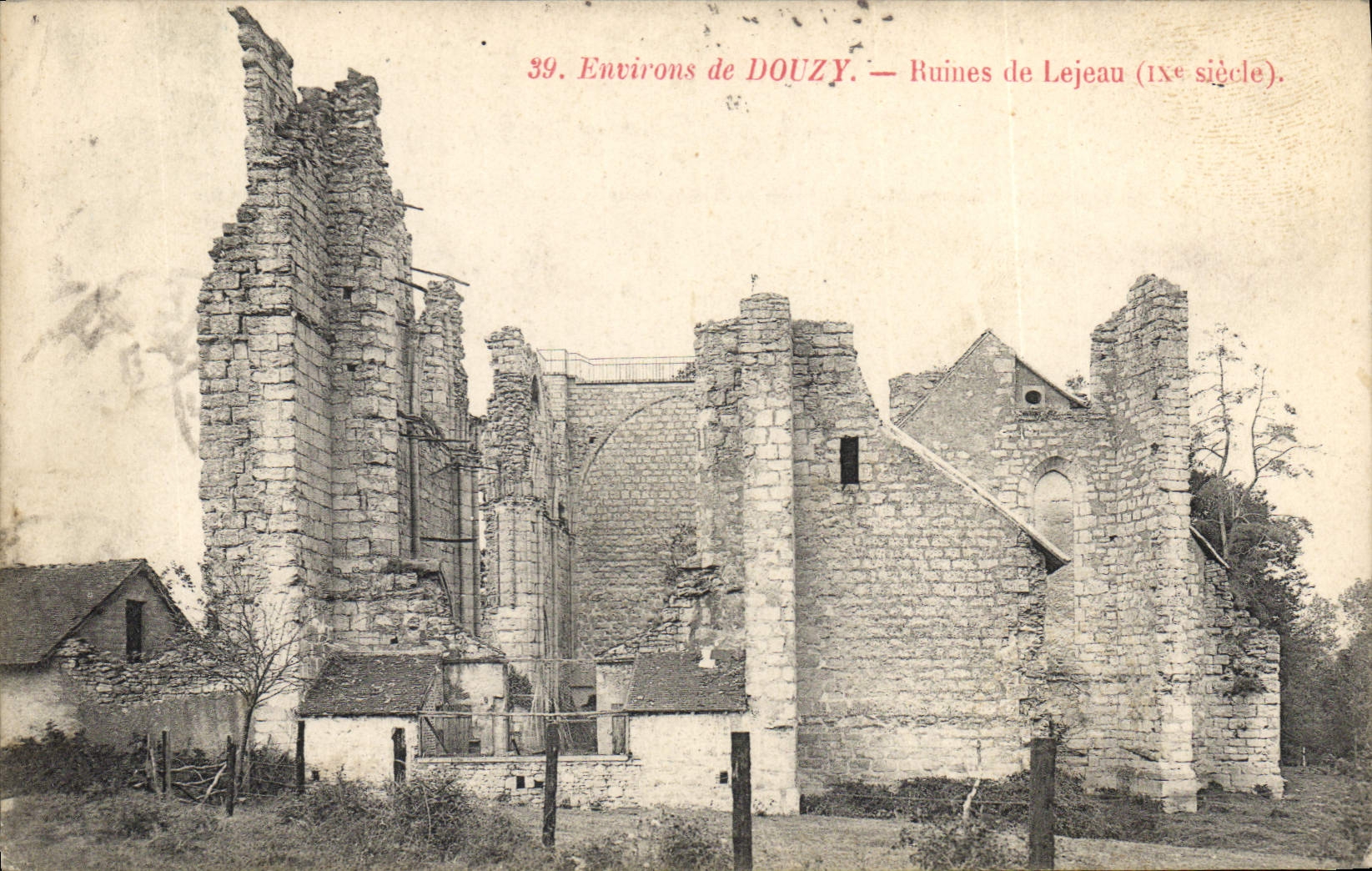 Ruines de Lejeau — Environ de Douzy — (IXe siècle)