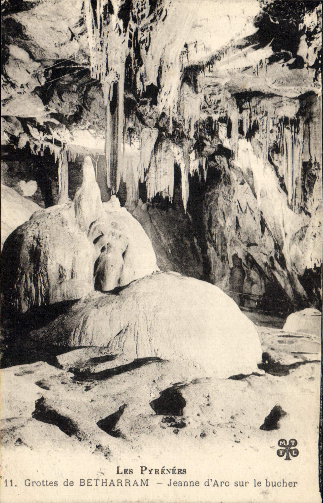 CPA Grotte Grottes de Betharram Jeanne d'Arc sur le bucher