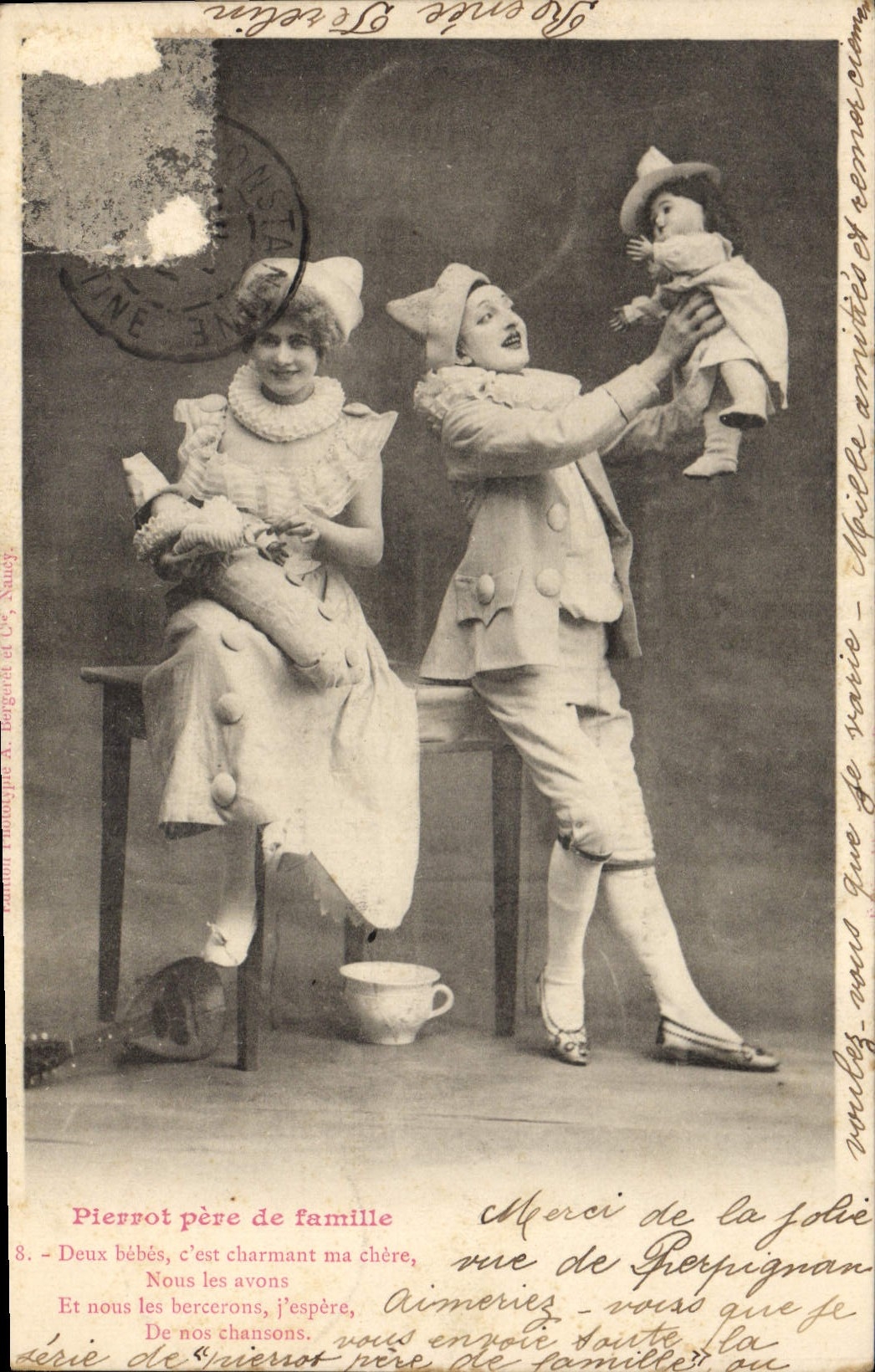 CPA Fantaisie Femme pierrot pere de famille Poupee 