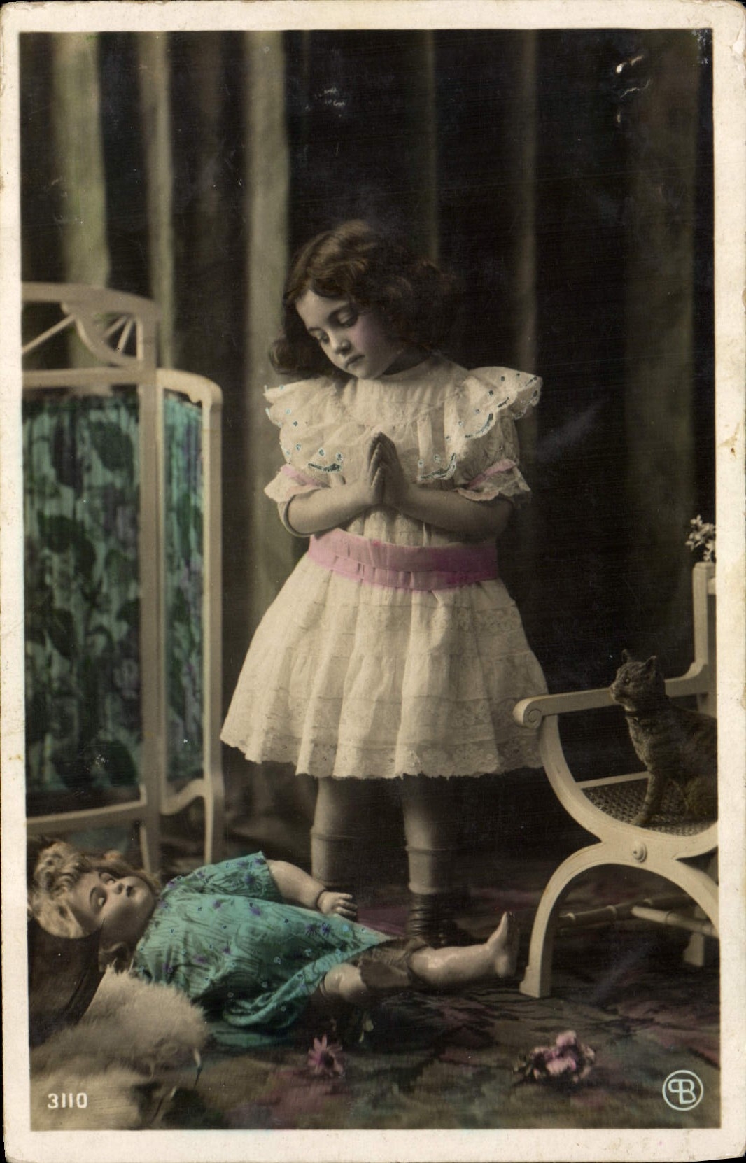 CPA Fantaisie Enfant Poupee 