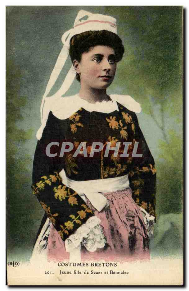 CPA Folklore Jeune fille de Scaer et Bannalec