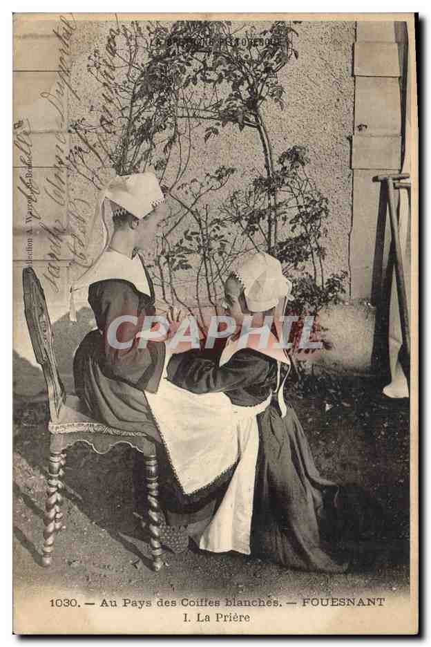 CPA Folklore Fouesnant La priere 