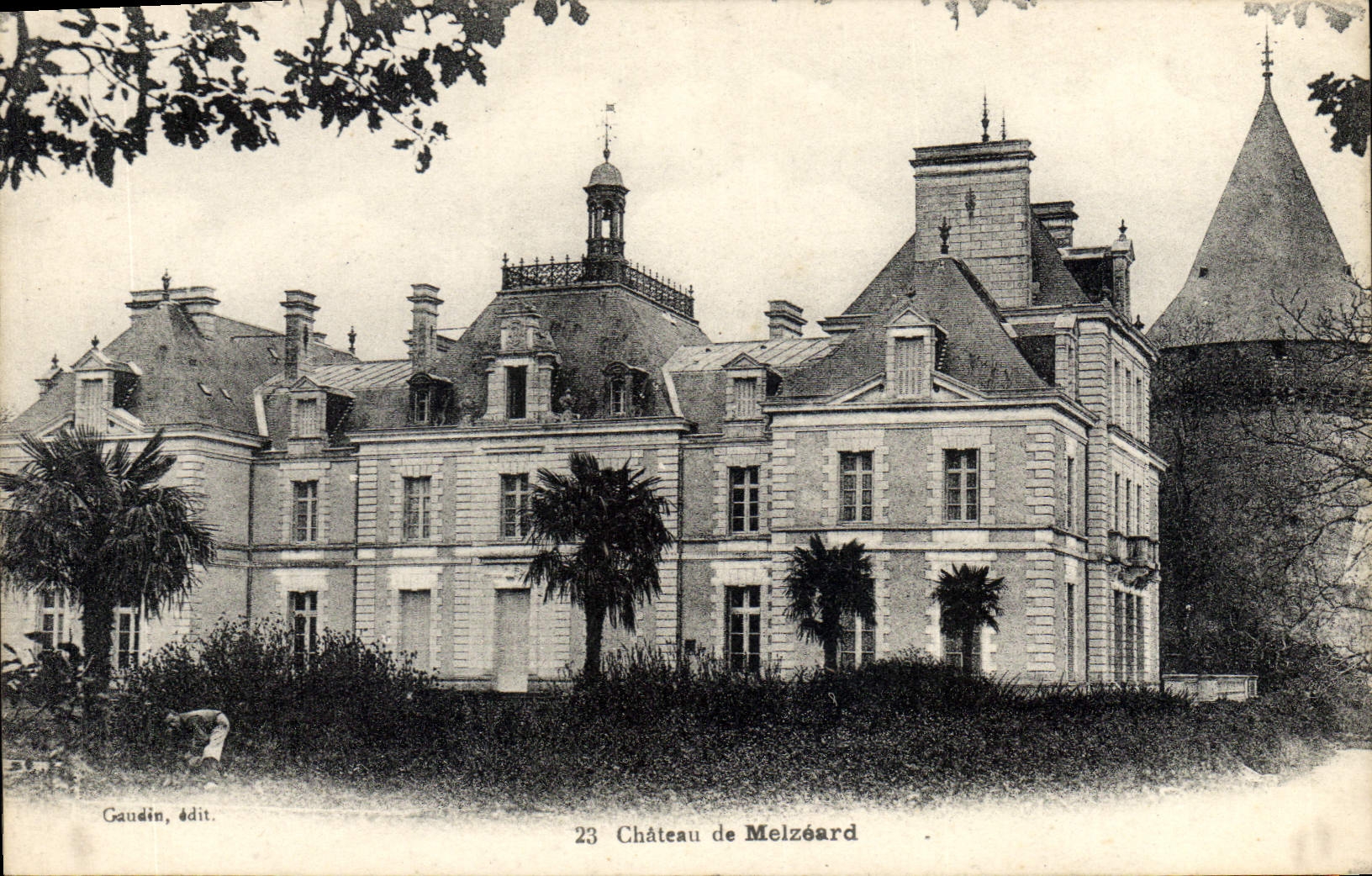 Château de Melzéard — vue du château avec tourelle — Gaudin, édit. n°23