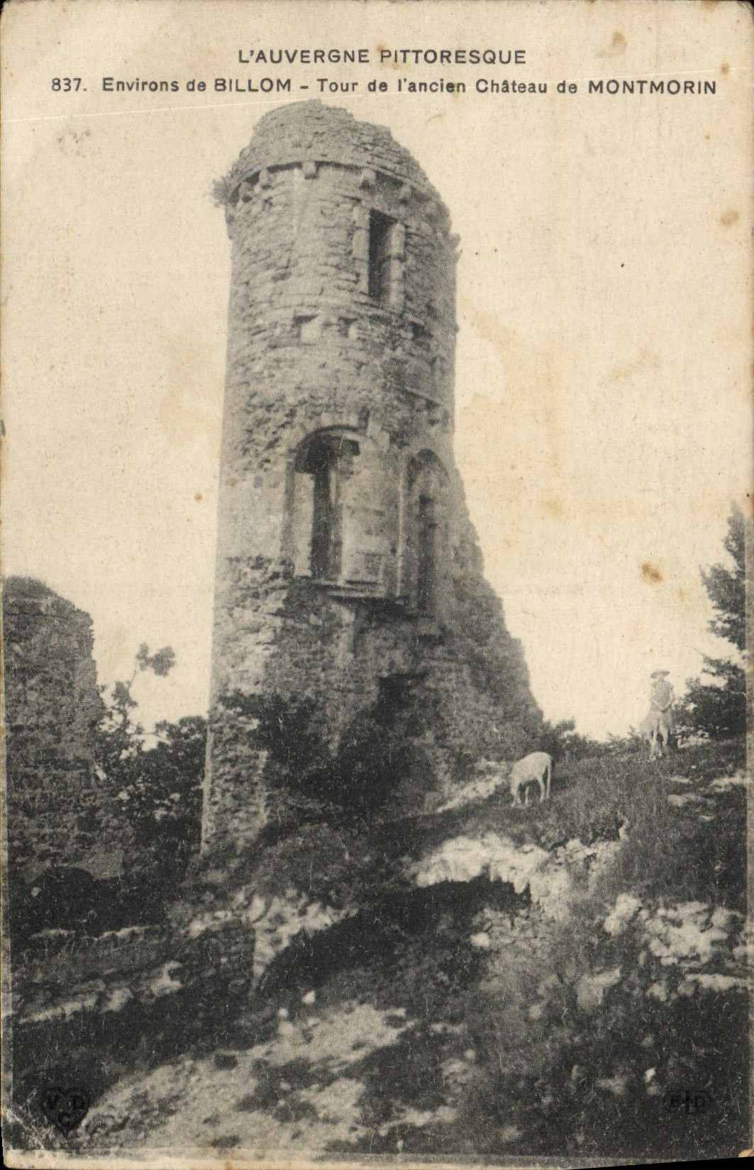 CPA Environs de Billom Tour de l'ancien Chateau de Montmorin