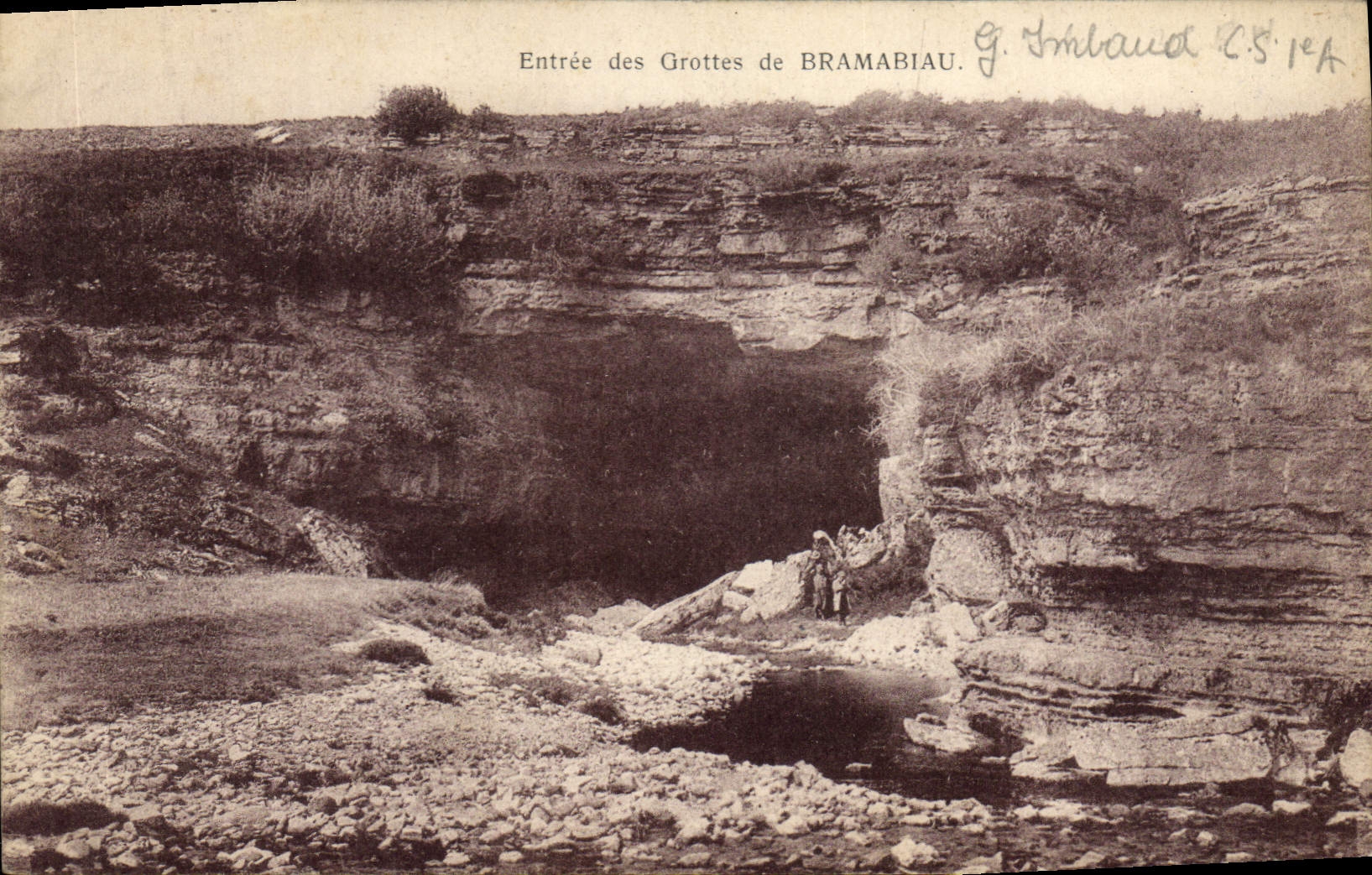 CPA Entree des Grottes de Bramabiau Grotte 