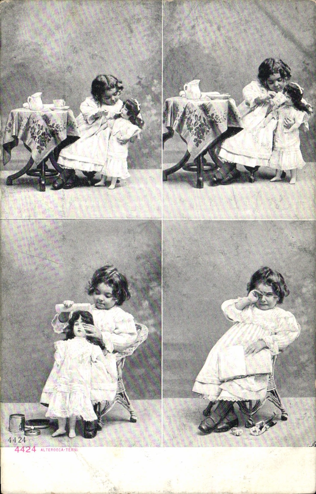 Petite fille jouant avec une poupée — quatre scènes — ALTEROCCA-TERNI n°4424