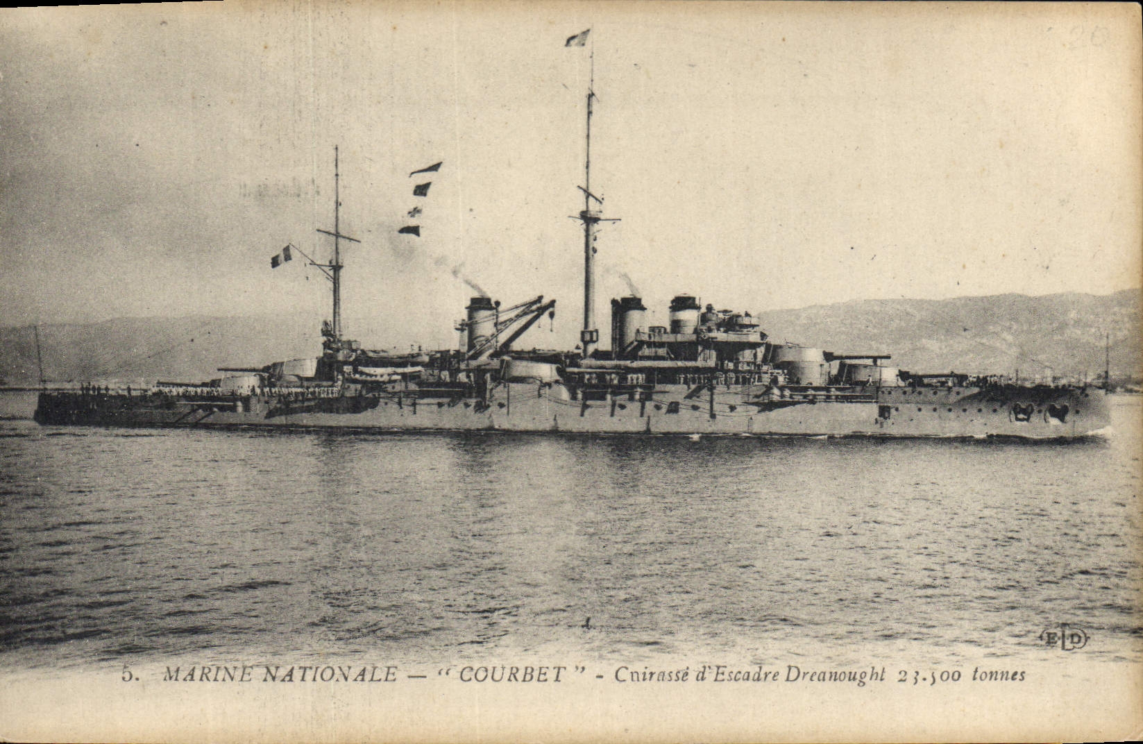 Marine Nationale — Courbet — Cuirassé d'Escadre Dreadnought 23.500 tonnes — Éditeur E. Le Deley, Paris