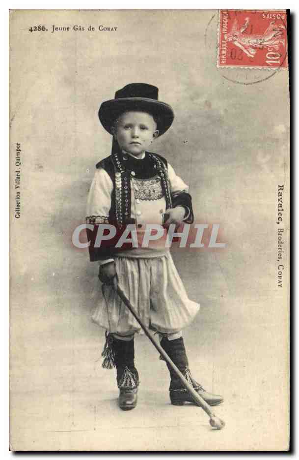 CPA Folklore Jeune Gas de Coray Enfant