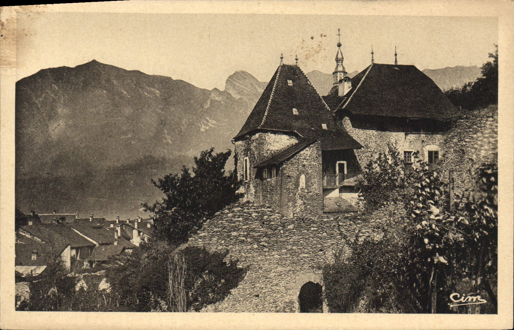 CPA Chateau rouge ancien Senat de Savoie Albertville  