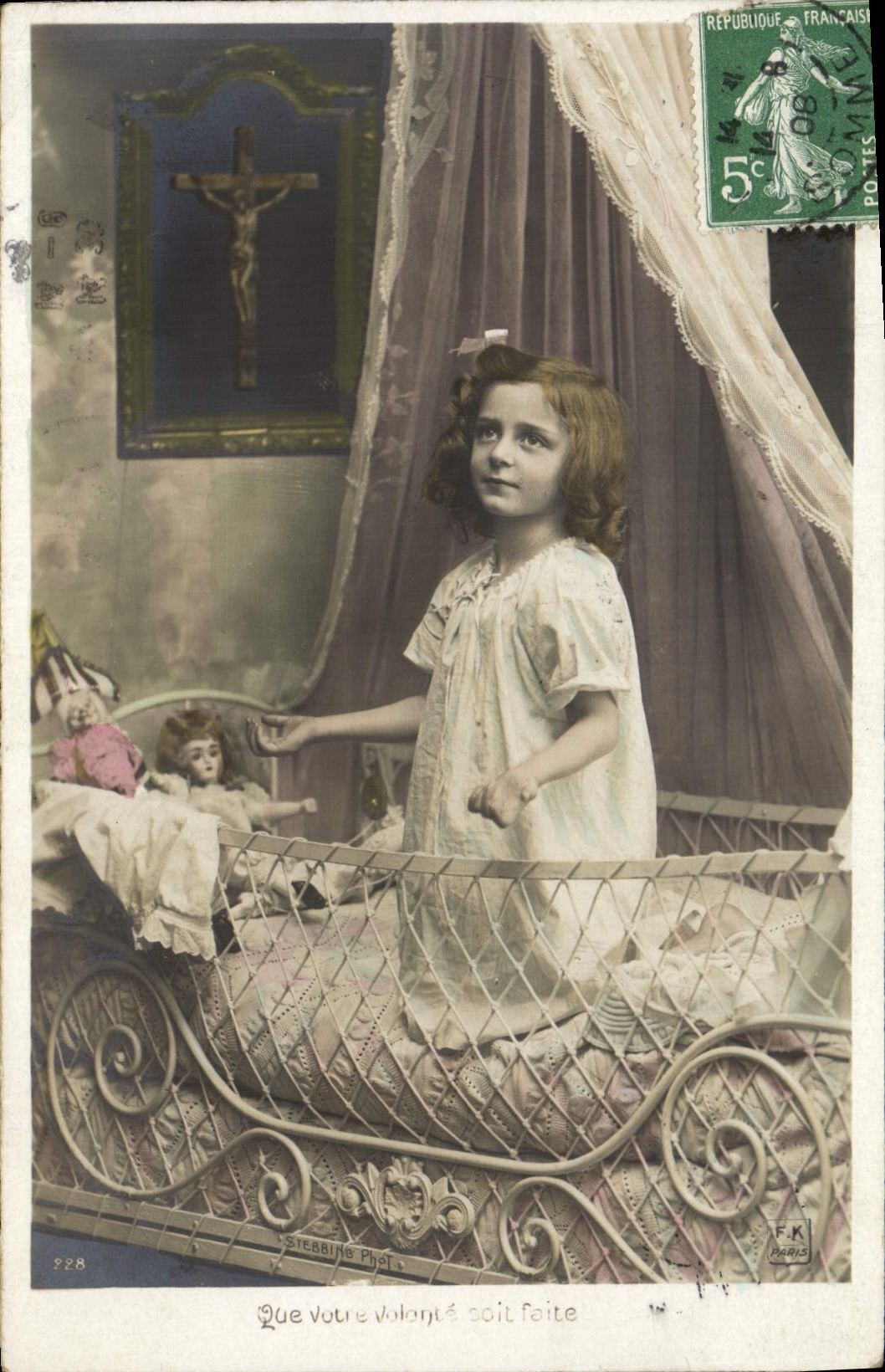 CPA Fantaisie Enfant Poupee 