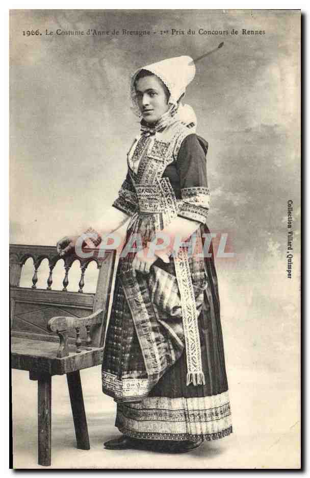 CPA Folklore Le costume d'Anne de Bretagne 1er prix de concours de Rennes