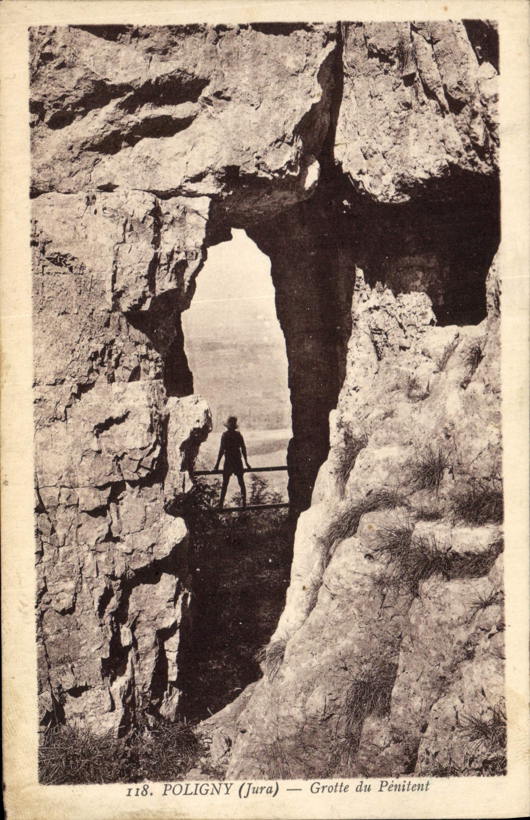 CPA Poligny (Jura) Grotte du penitent 