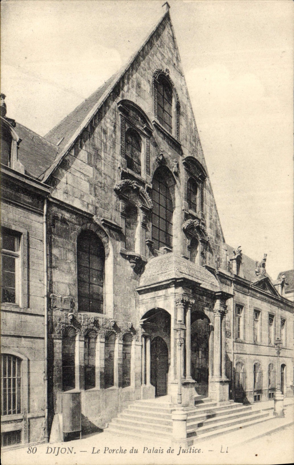 CPA Dijon Le Porche du Palais de Justice 