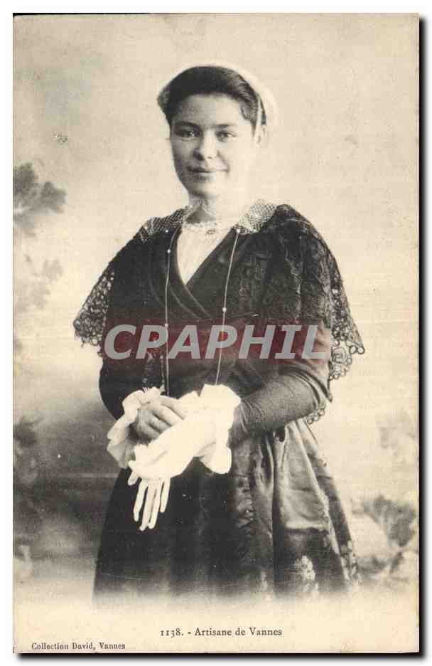 CPA Folklore Artisane de Vannes 