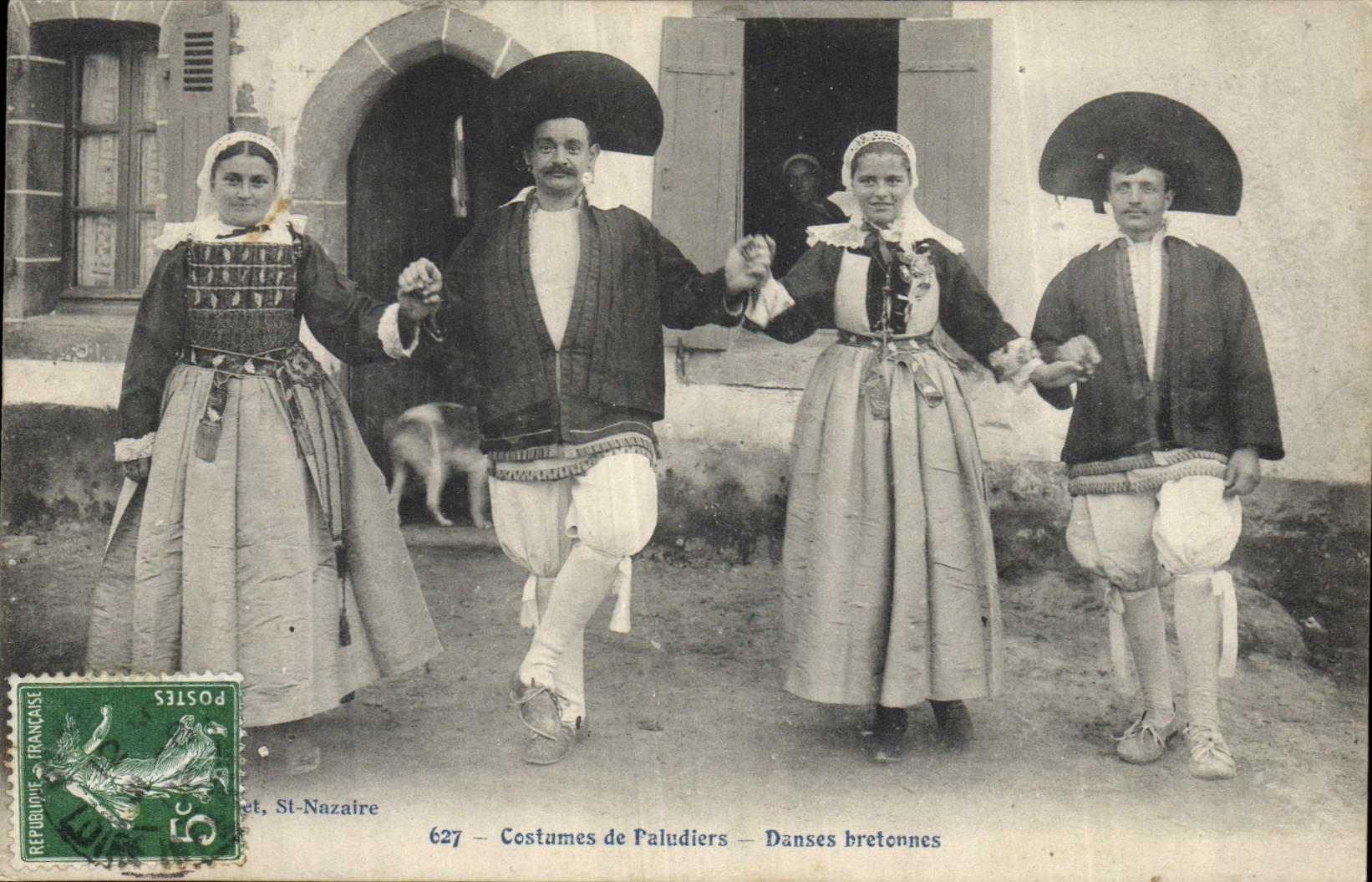 Costumes de Paludiers — Danses bretonnes — St-Nazaire