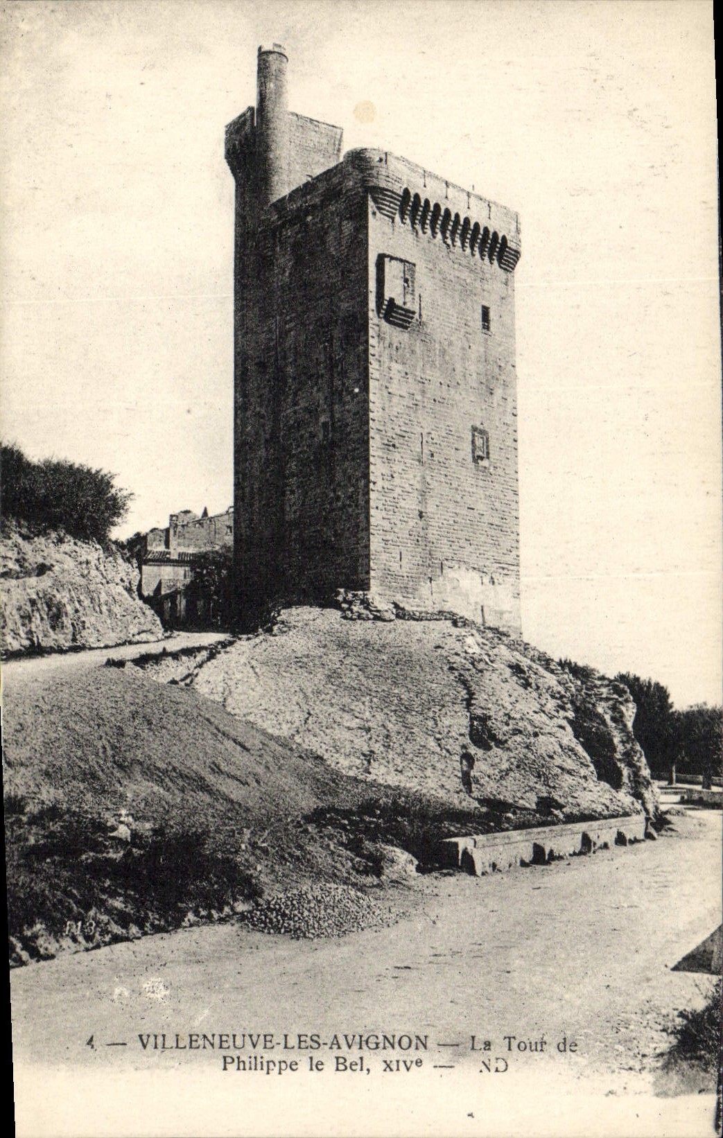 CPA Villeneuve les Avignon La Tour de Philippe le Bel XIV 