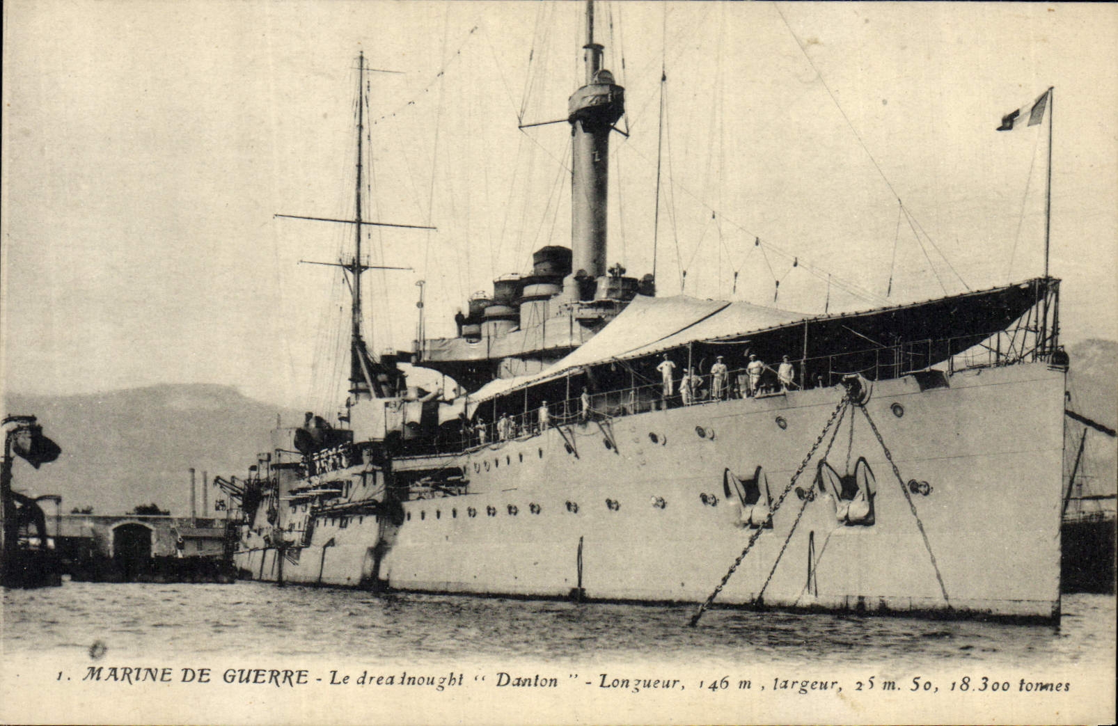 Marine de guerre - Le dreadnought "Danton" — dimensions et tonnage — éditeur non visible