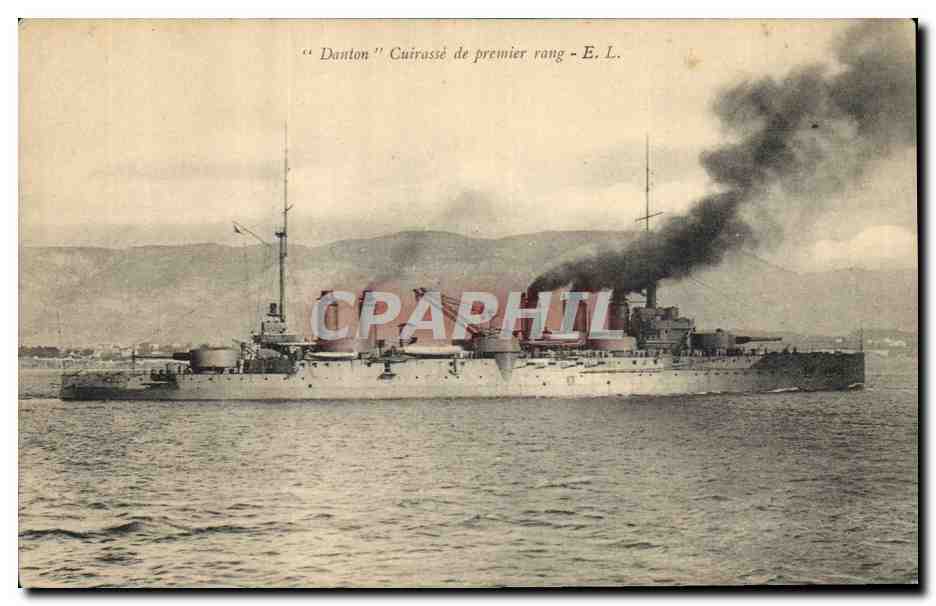 CPA Bateau de Guerre Danton cuirasse de premier rang 