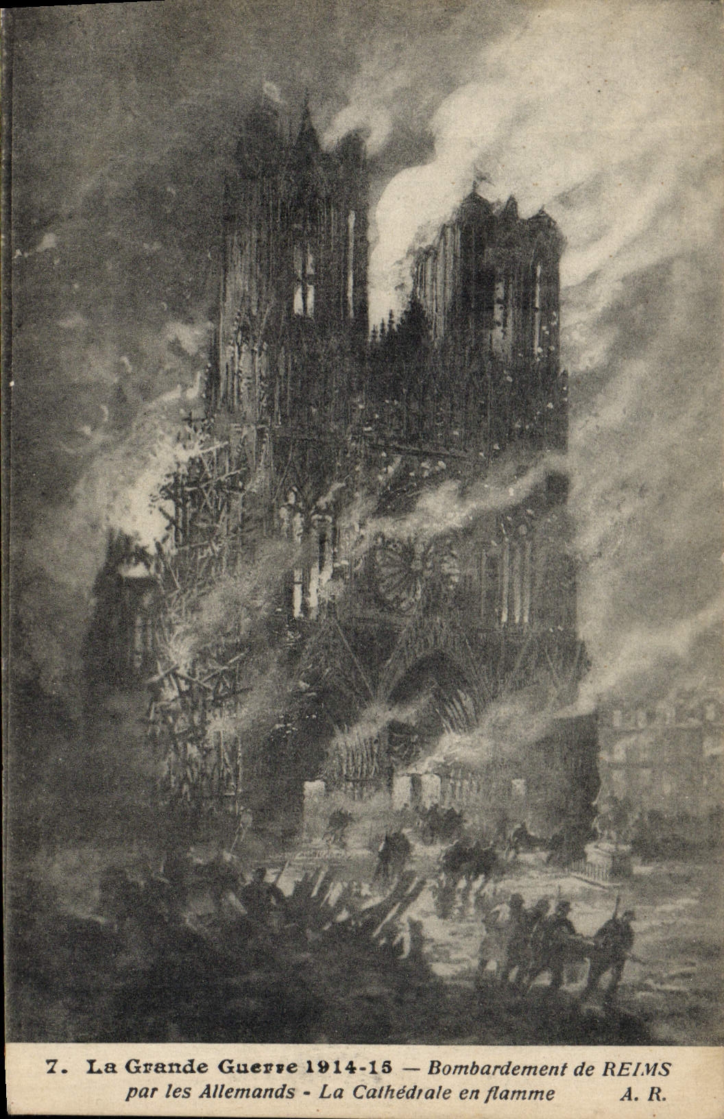 CPA Militaria La Grande Guerre 1914 15 Bombardement de Reims par les Allemands La Cathedrale en flem