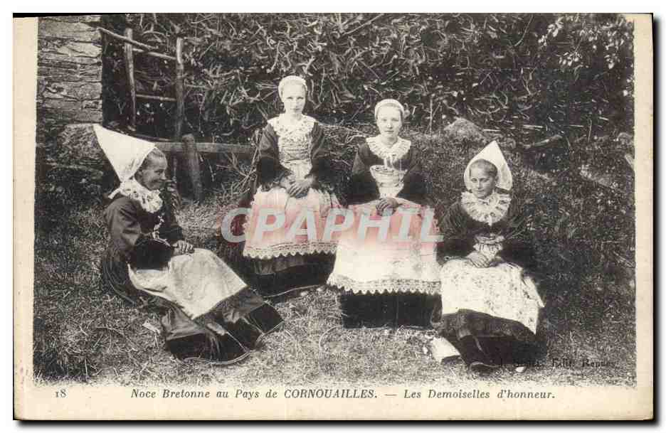 CPA Folklore Noce bretonne au pays de Cournouailles Les Demoiselles d'honneur Mariage