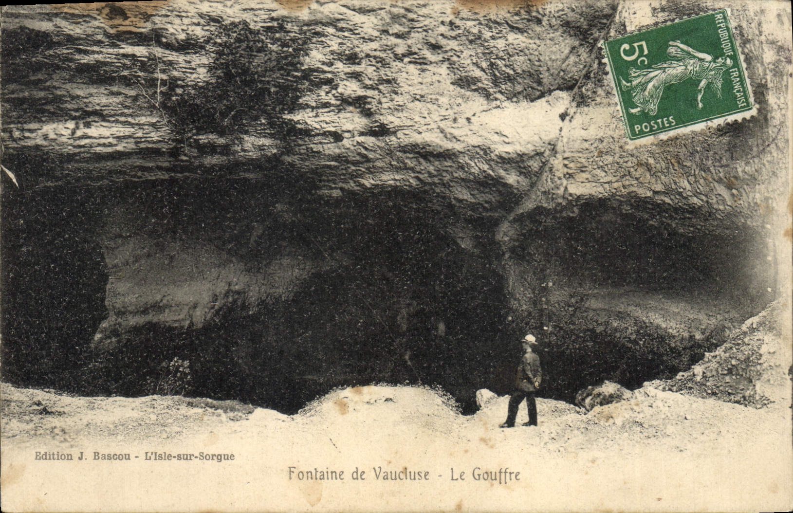 CPA Fontaine de Vaucluse Le Gouffre 