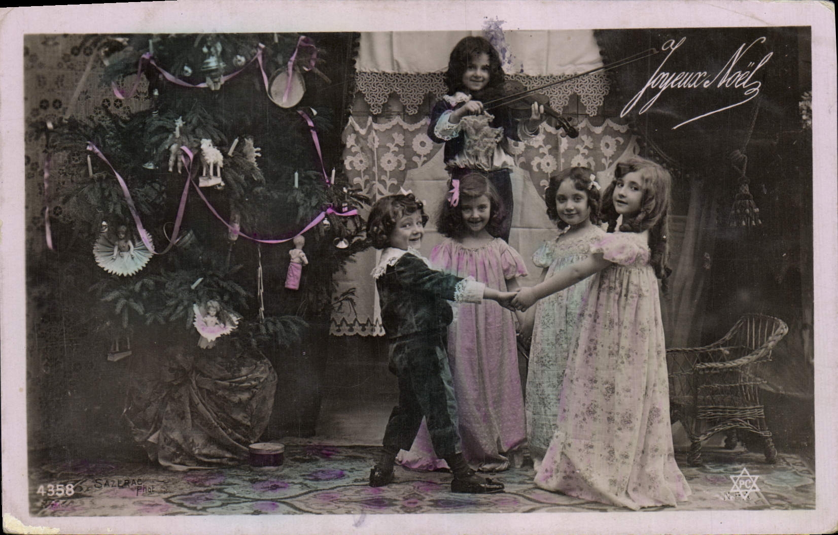 CPA Fantaisie Enfants Poupee  Joyeux Noel 