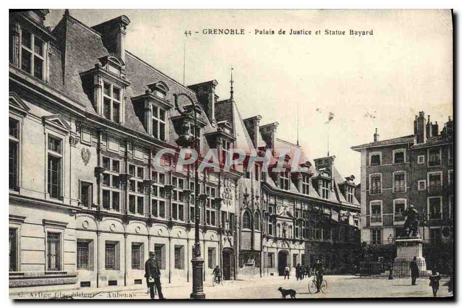 CPA Grenoble Palais de Justice et Statue Bayard 