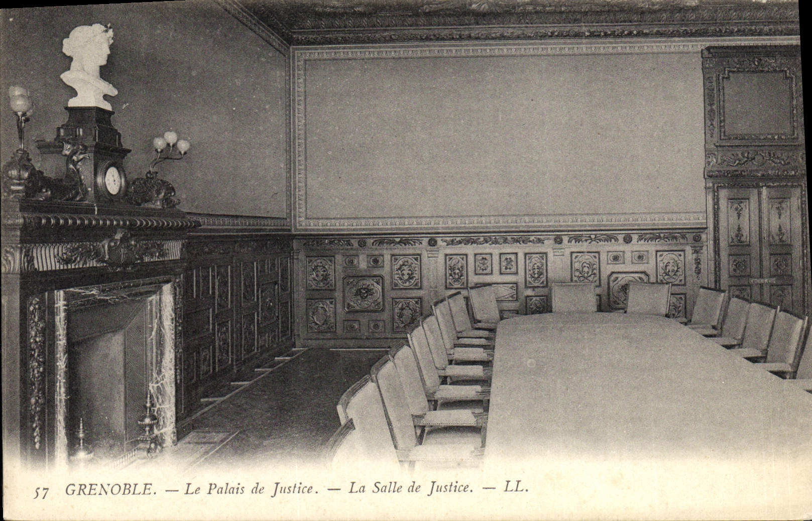 CPA Grenoble Le Palais de Justice La Salle de Justice 