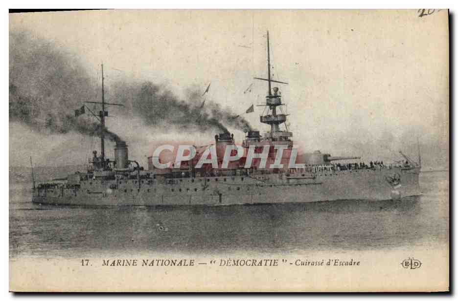 CPA Bateau de guerre Marine Nationale Democratie Cuirasse d'Escadre 