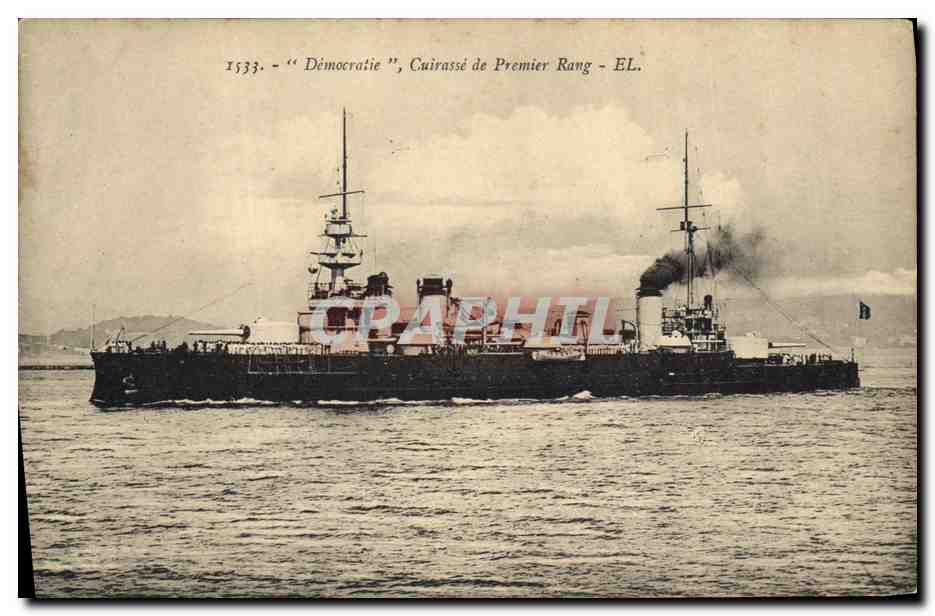 CPA Bateau de guerre Democratie Cuirasse de premier Rang 