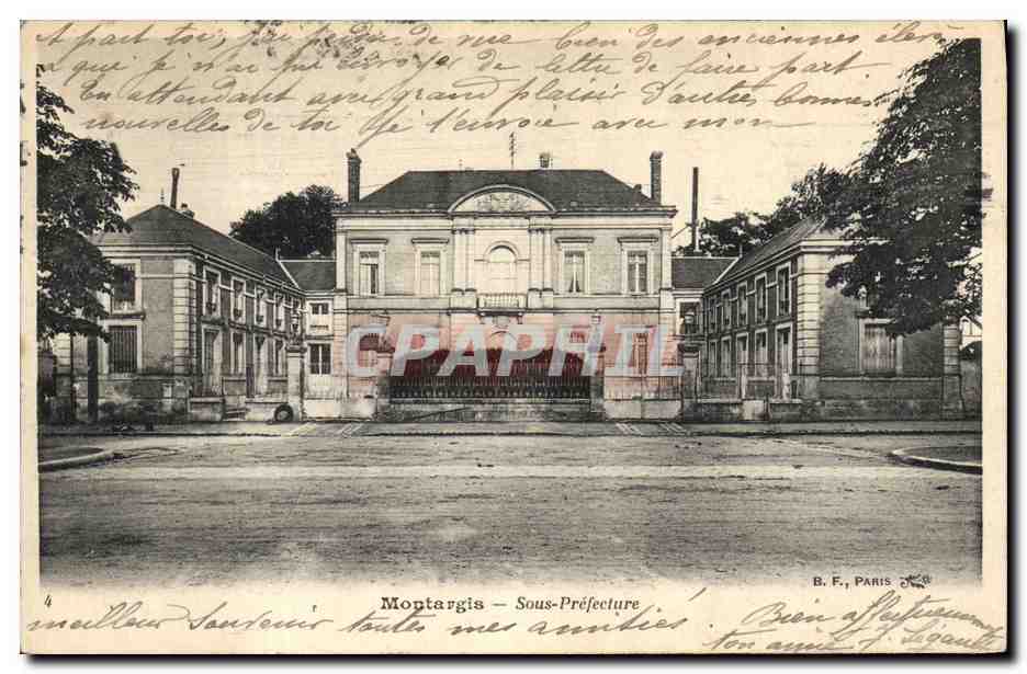 Montargis — Sous-Préfecture — B. F., Paris